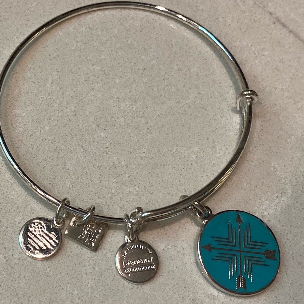 Alex and Ani Friendship Bracelet Silver. Like New